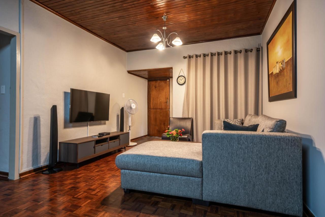 The Haystack On Cowley Appartement